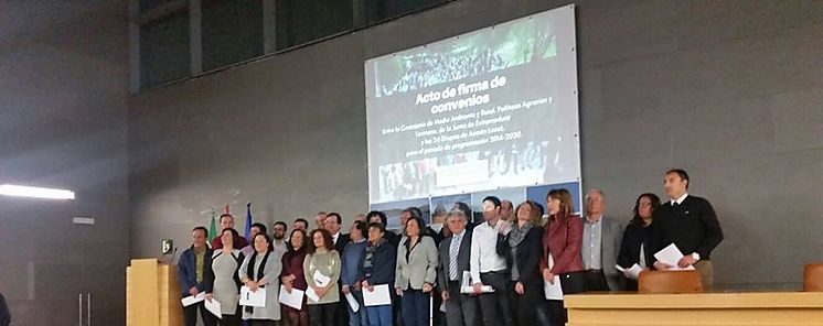 Fernndez Vara anima a los Grupos de Accin Local a ser muy imaginativos en la redaccin de proyectos porque de ello va a depender el futuro