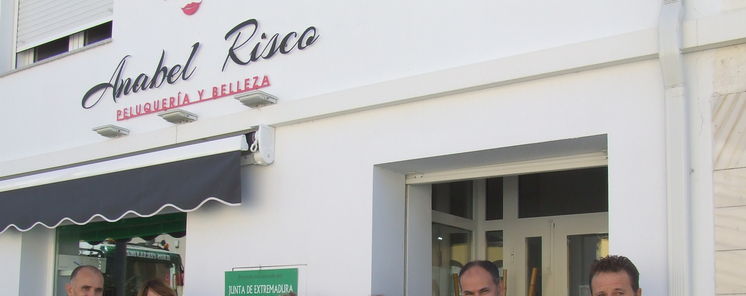 El Secretario General de Desarrollo Rural y Territorio de la Junta de Extremadura visita varios proyectos financiados en el marco del programa LEADER 