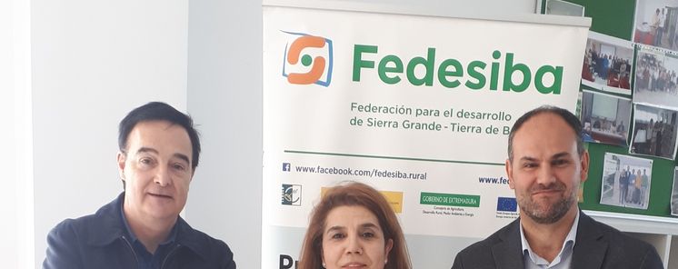 FEDESIBA Y APAMEA ACUERDAN COLABORAR EN MATERIA DE ACCESIBILIDAD PARA QUE LAS ACTUACIONES SE EJECUTEN EN LA COMARCA SIERRA GRANDETIERRA DE BARROS AJUSTADAS A LA NORMATIVA DE ACCESIBIILDAD