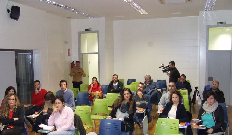 FEDESIBA realiza una sesin participativa en Almendralejo